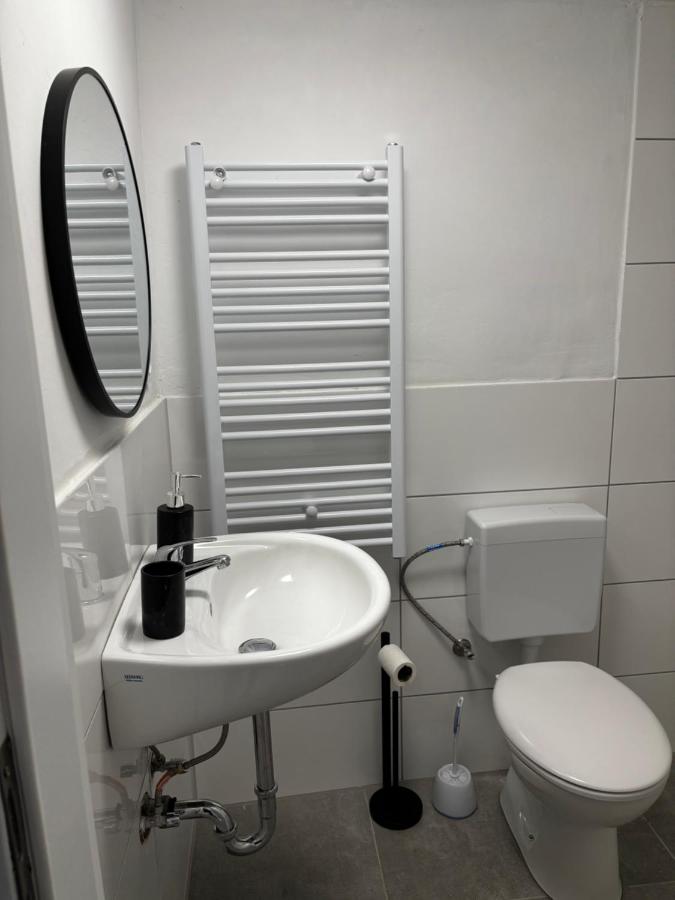 SimpleStay - B&B Leverkusen