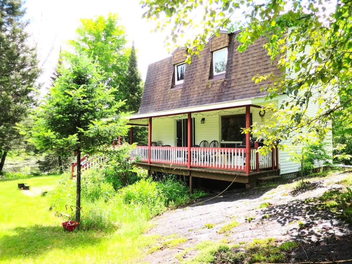 Waterfront hiking trails ATV Skidoo - B&B