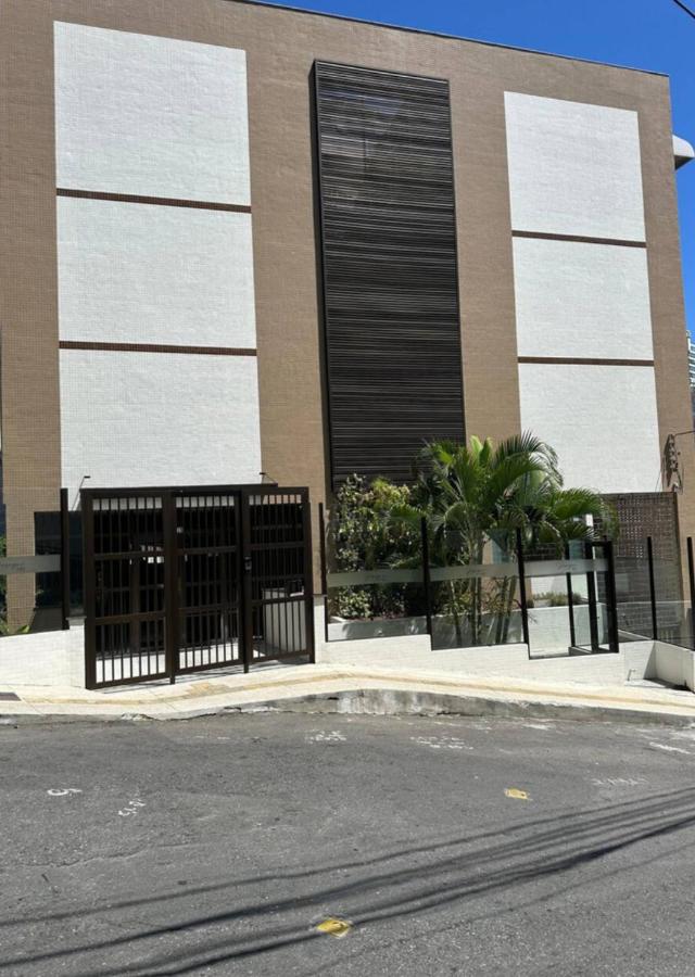 Apartamento em Salvador, Barra próx à praia e farol - B&B