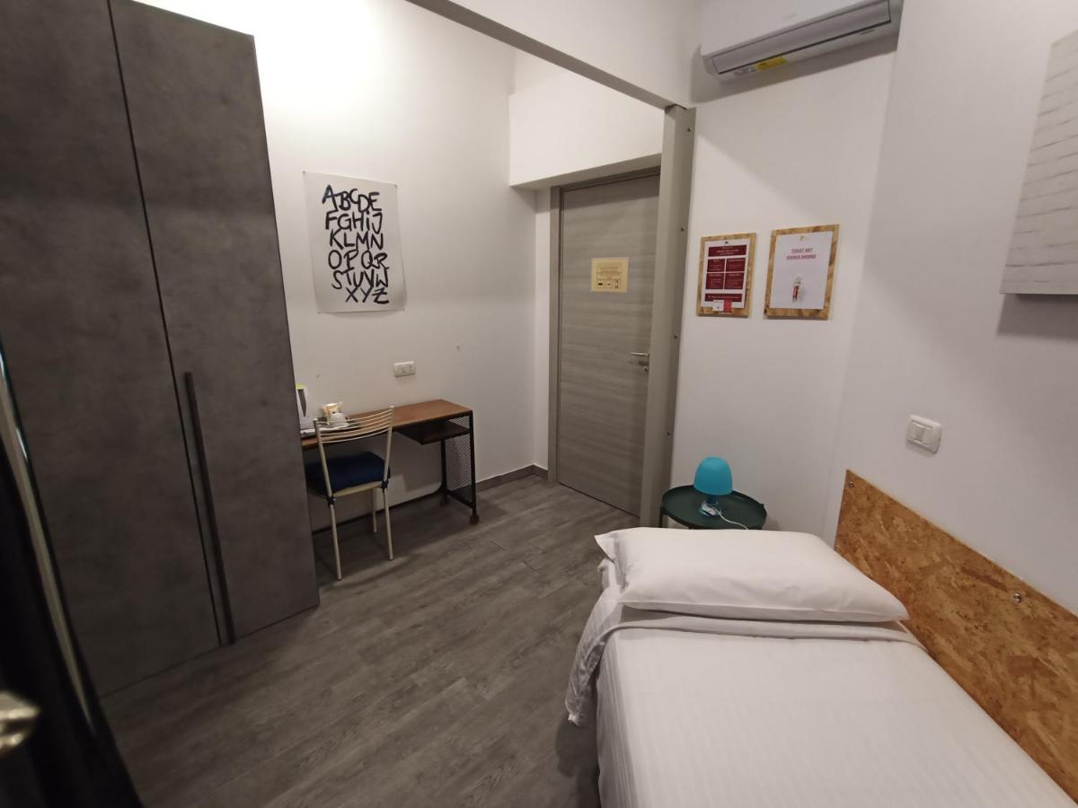 Single Room with Private External Bathroom