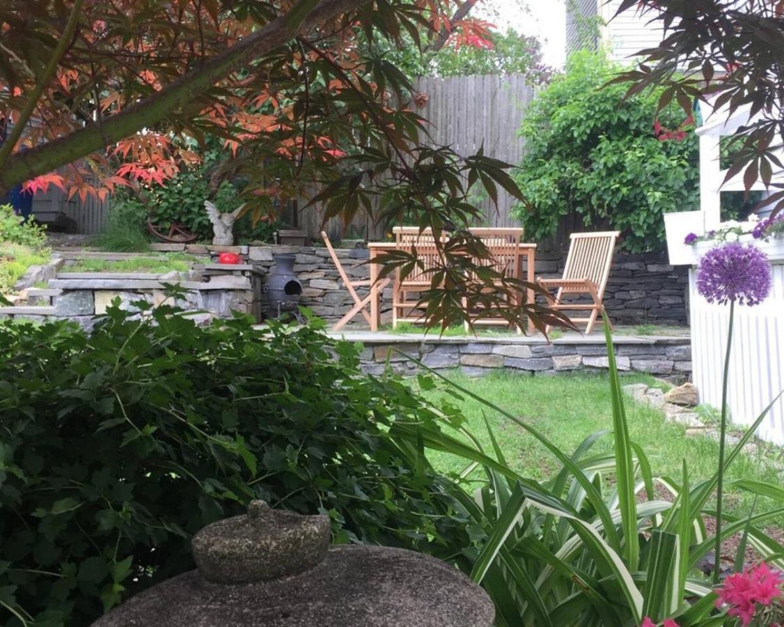 Peaceful Oasis on Munjoy Hill 2nd flr 3BR parking - B&B