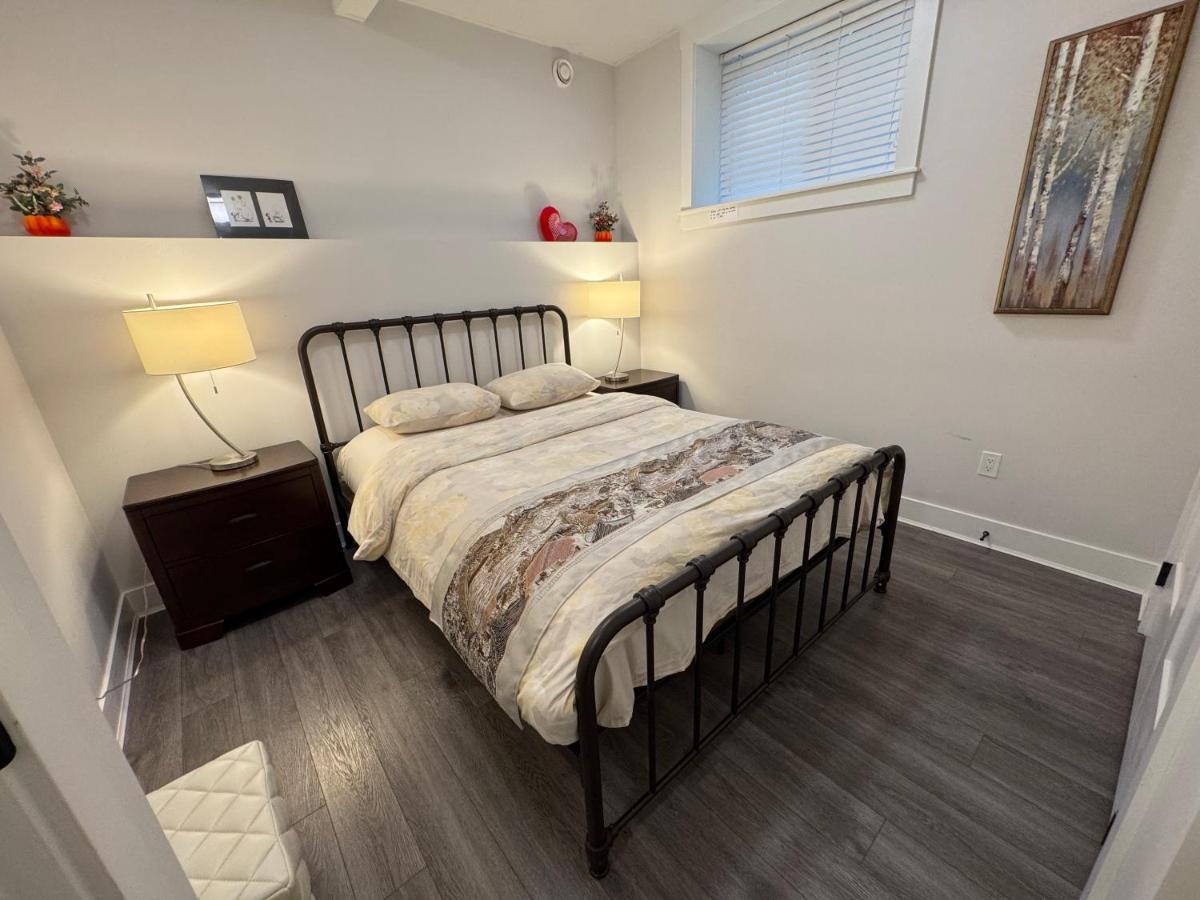 Modern 2BR Suite Near Morgan Creek & White Rock - Ferienwohnung