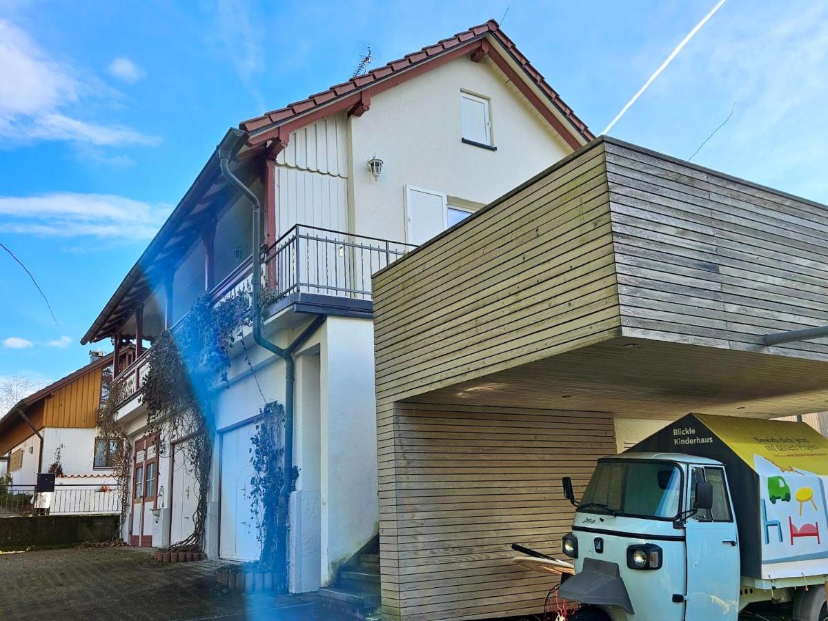 Ferienwohnung Gärtnerhäusle - charmante Ferienwohnung in unmittelbarer Seenähe - B&B Nonnenhorn