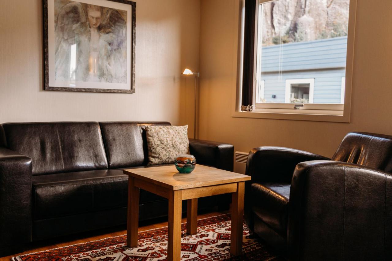 Apartment (2 Adults)