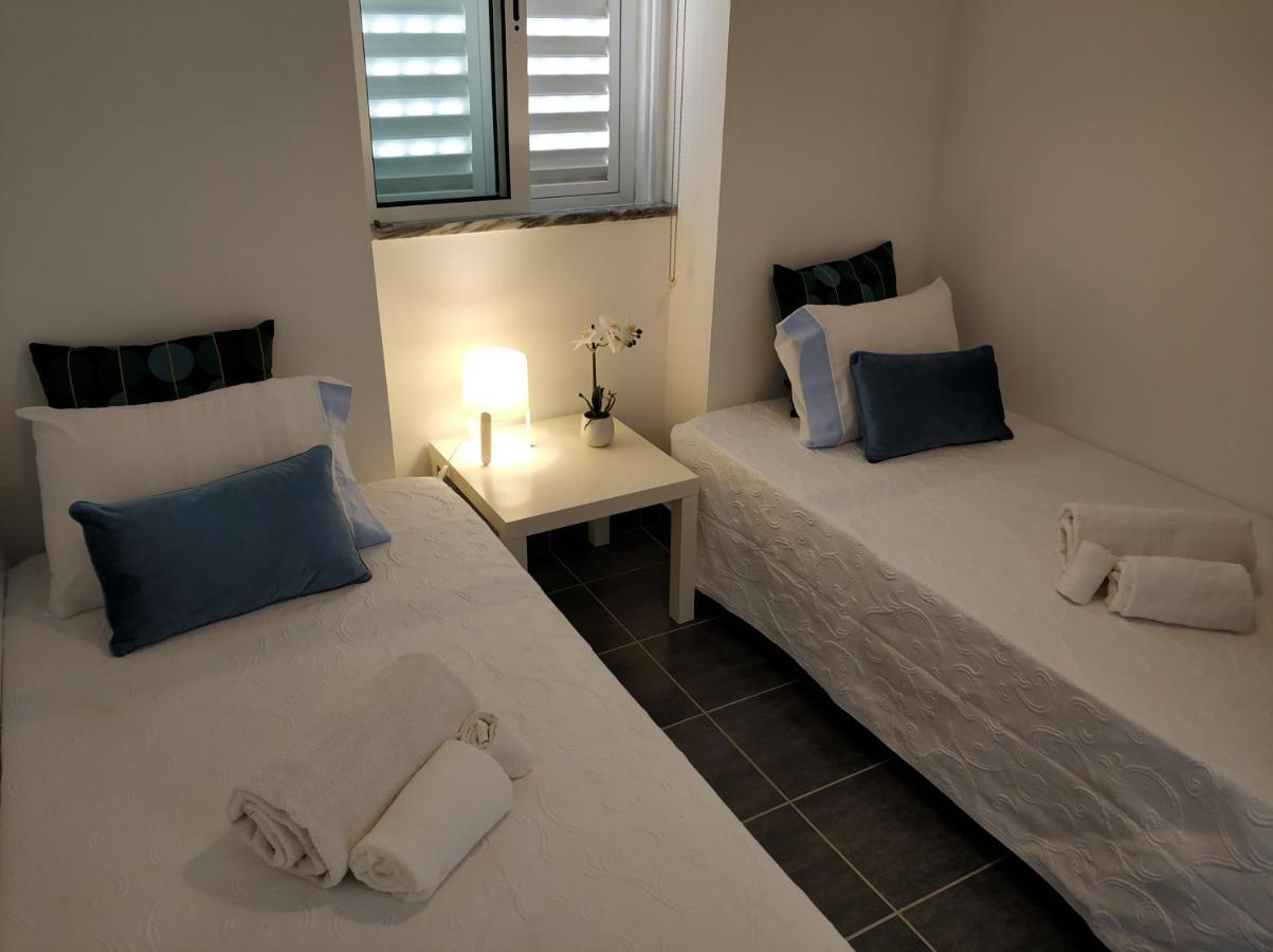 Standard Twin Room with Shared Bathroom