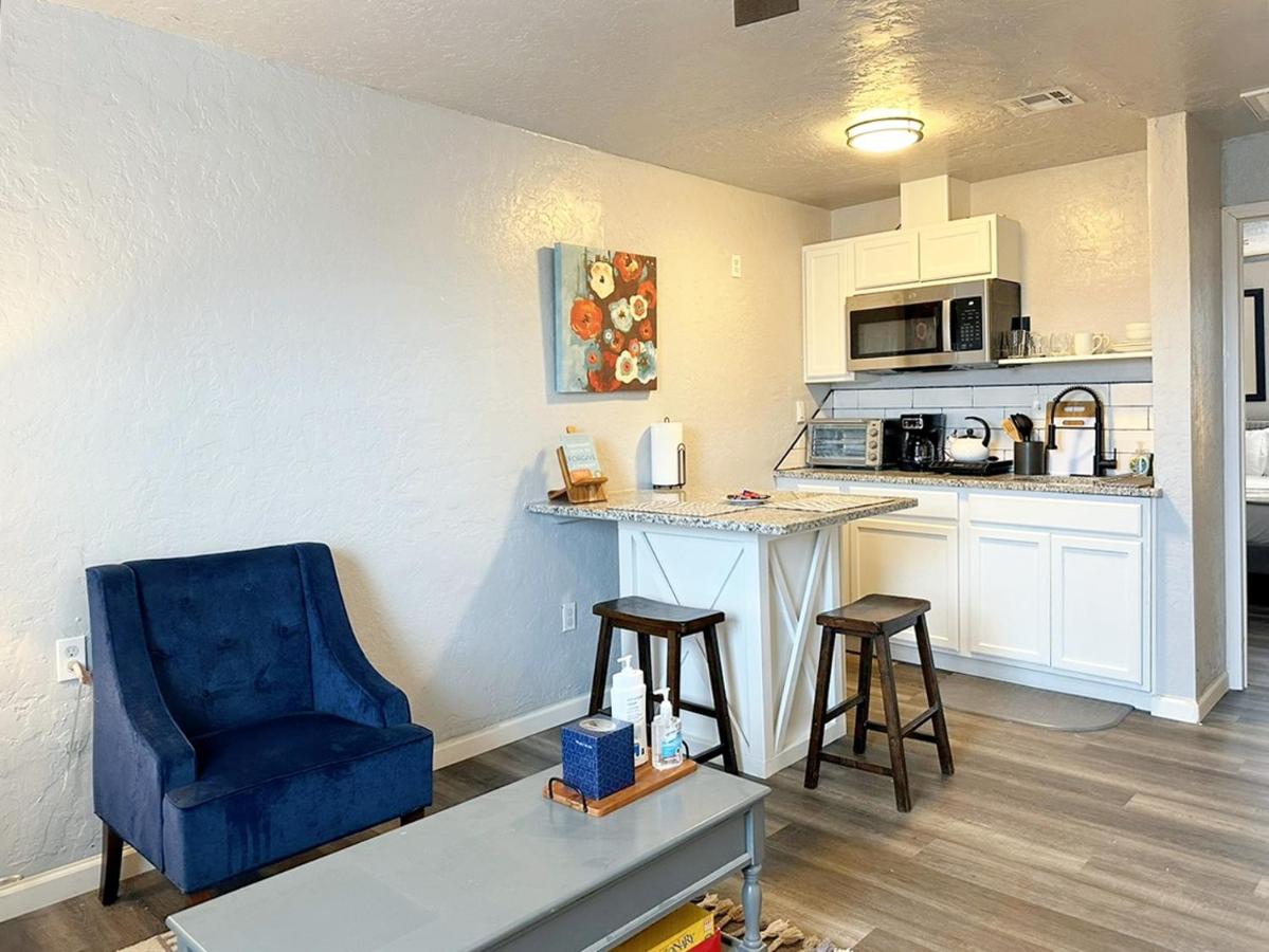 Affordable Okc 1br Walk To Paseo Arts #20b - B&B Oklahoma City