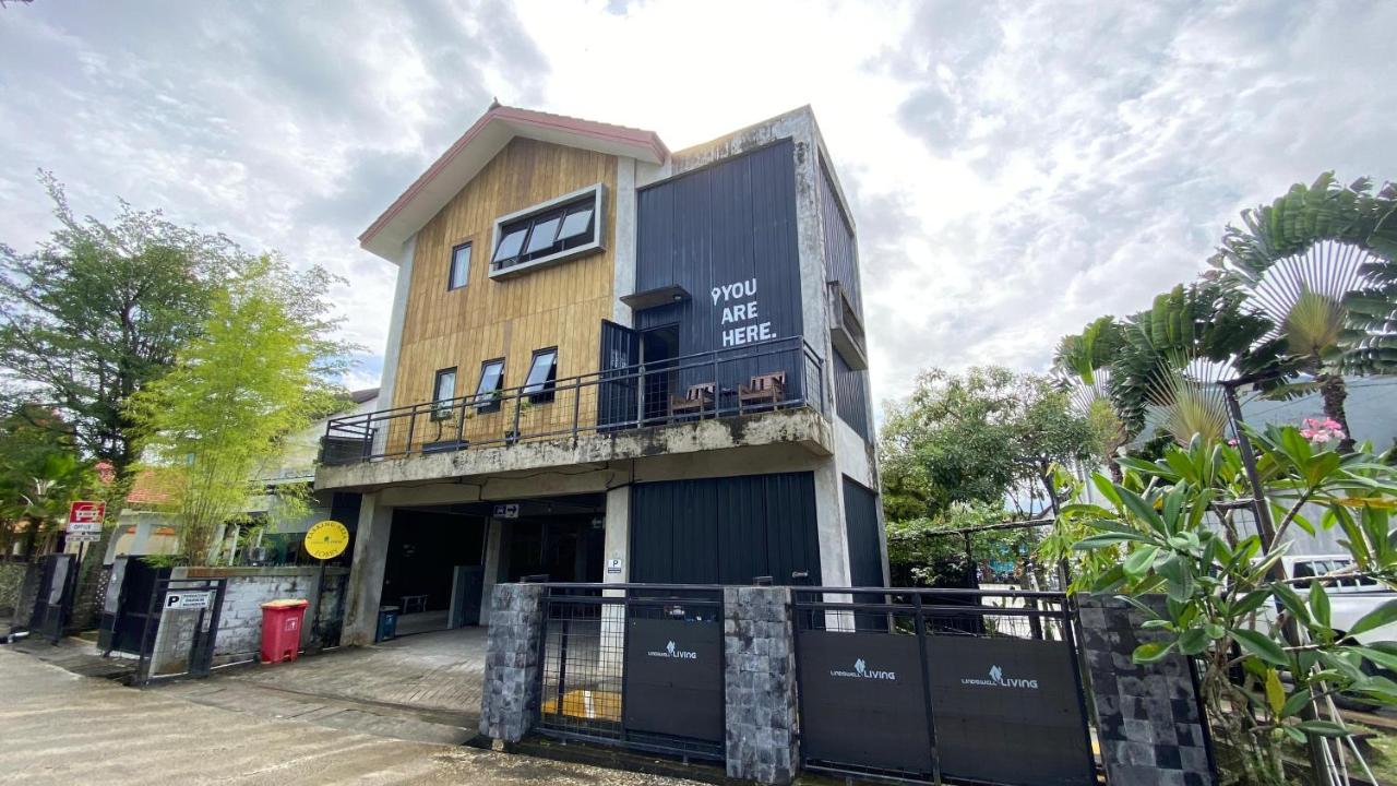 Lindswell Living MT Haryono - B&B Balikpapan