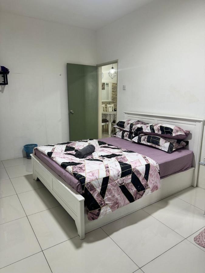 AYAAN BLOSSOM BUDGET HOMESTAY FREE Breakfast - B&B