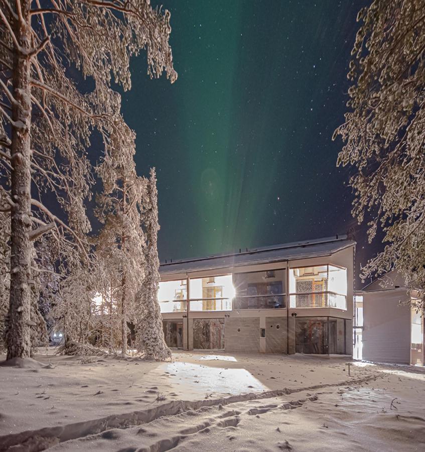 Aavalevi Polar Chalet, Ski-In Ski-Out With Mountain View - B&B