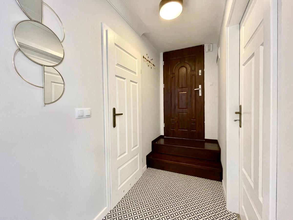 Central Old Town Apartments - Green Loft and BelleView - B&B