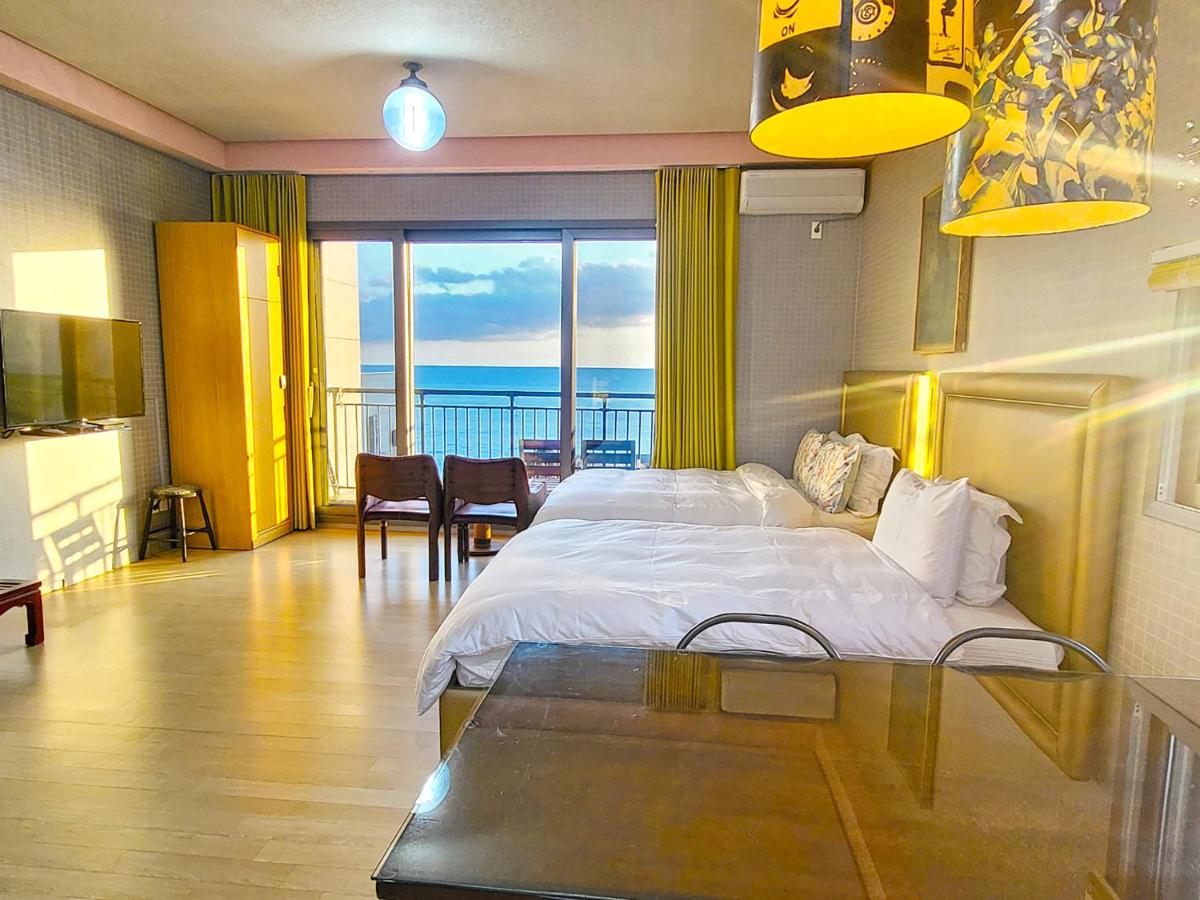 Superior Twin Room with Sea View