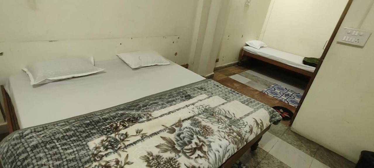 Camera Quadrupla Deluxe