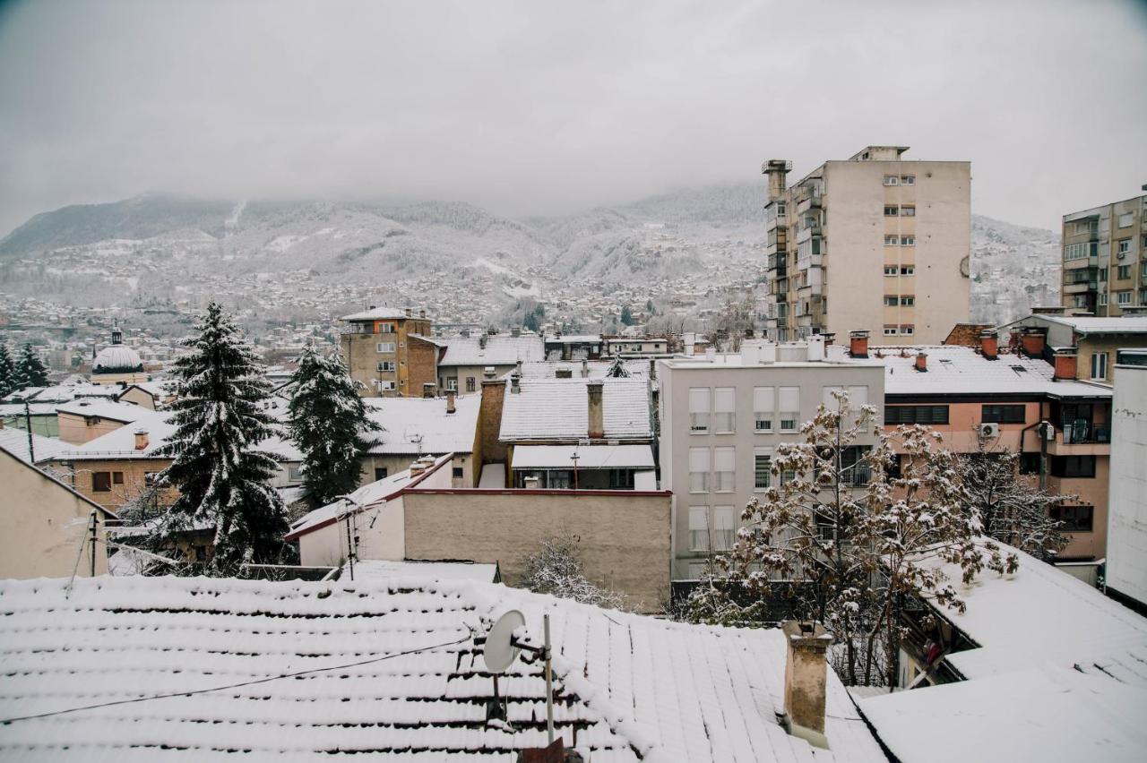 Design Studio near Cathedral - Chambres d’hôtes Sarajevo
