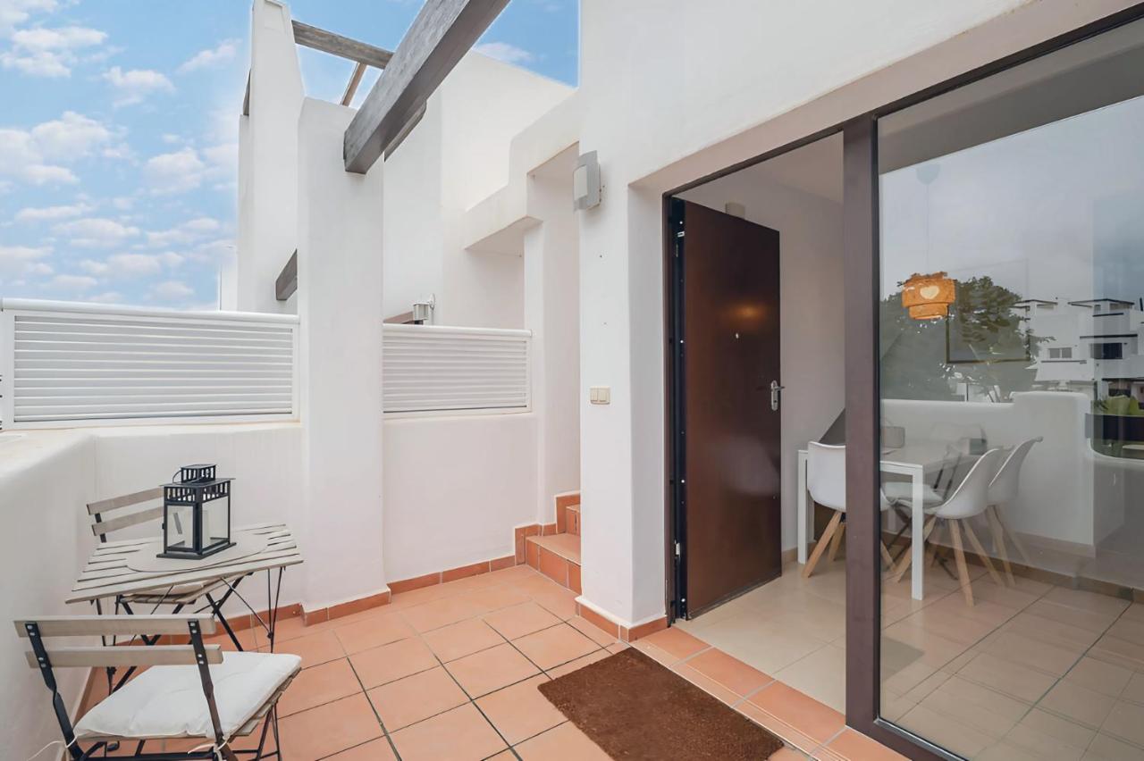 Great Apartement & Golf With Big Roof Terrace - Chambres d’hôtes Alhama de Murcia