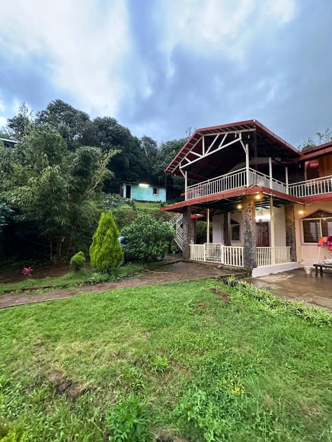 Chikmagalur TopHill Homestay - B&B