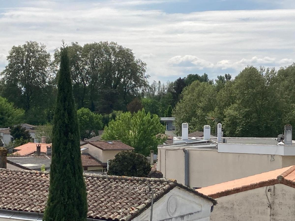 Entre ville et océan, 3 étoiles, lumineux et calme en plein centre-ville - B&B