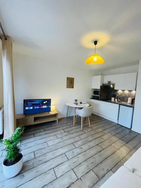 Le Studio de Théa - Private Parking - 2 Guests - B&B
