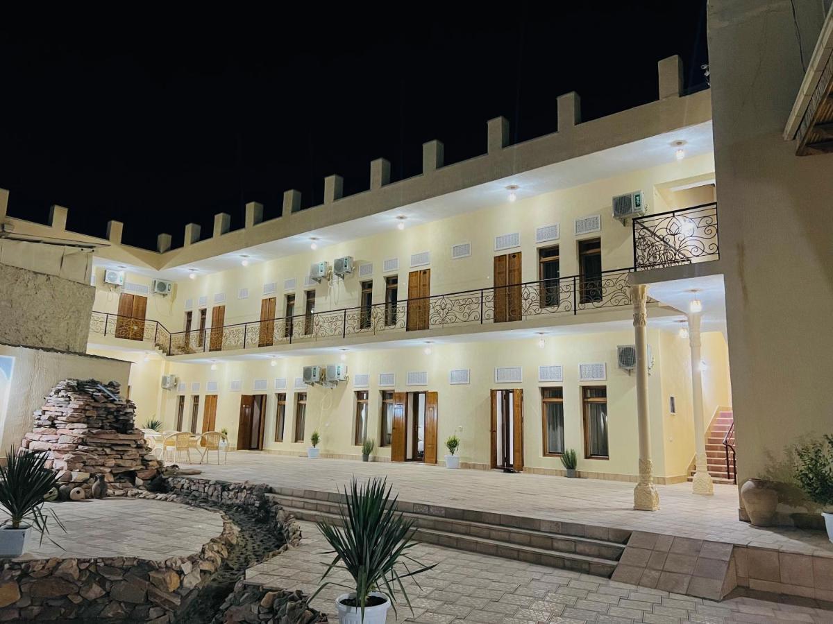 Lola Bukhara - B&B