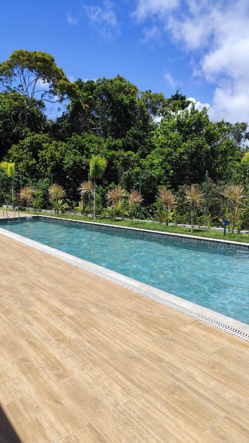 Aconchego da Alê em Porto, Ar condicionado e Piscina, Apartamento inteiro, Cozinha completa, Wifi, 02 Quartos confortáveis, travesseiro nasa , Colchão confortável ideal para férias descanso lazer ou negócios - B&B