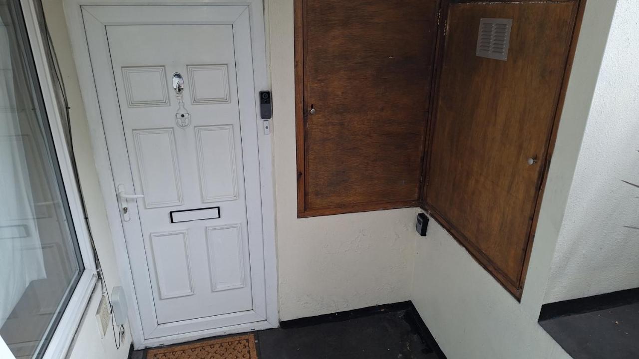 Spacious private studio - B&B