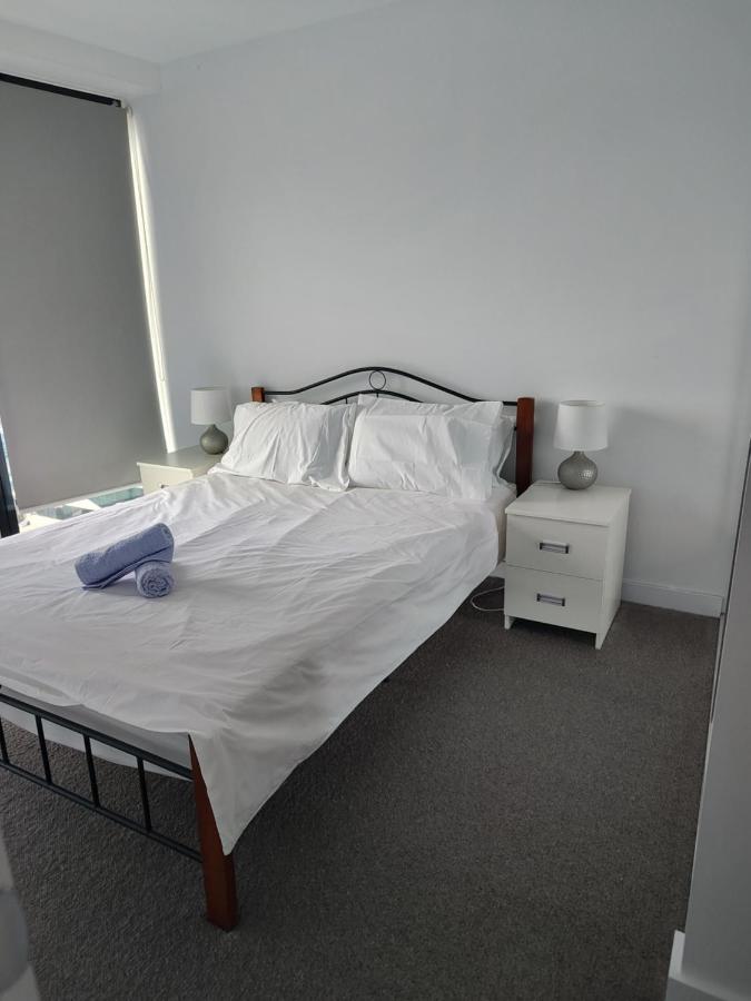 Box Hill Centre整租高层景观81m2 2房2卫一个免费停车位 - Ferienwohnung