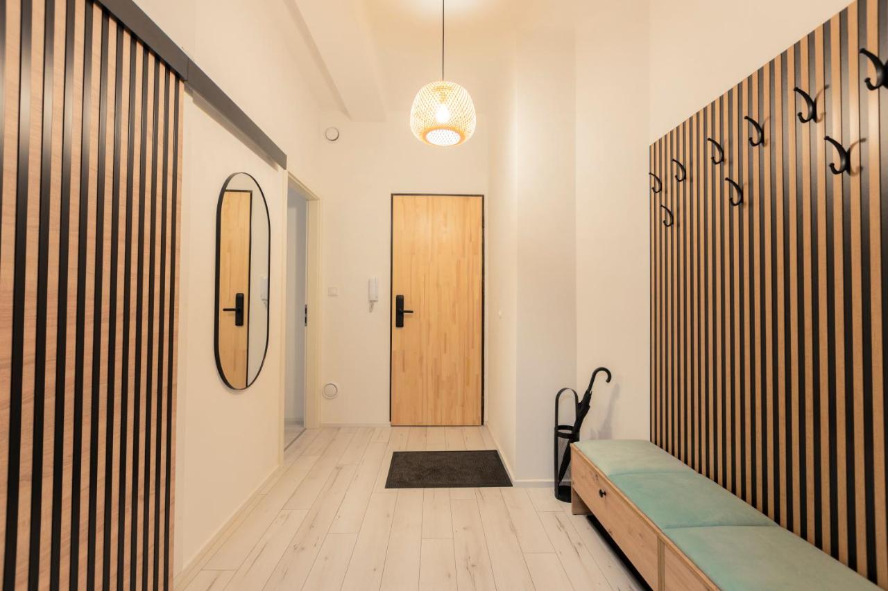 Apartment mit 4 Schlafzimmern und einem Balkon