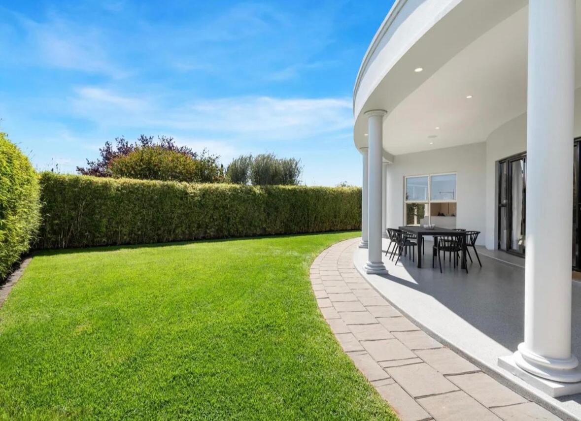 Glenelg North 4 BR Retreat - B&B