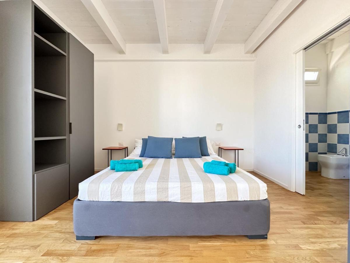 Deluxe Double Room with Balcony and Sea View