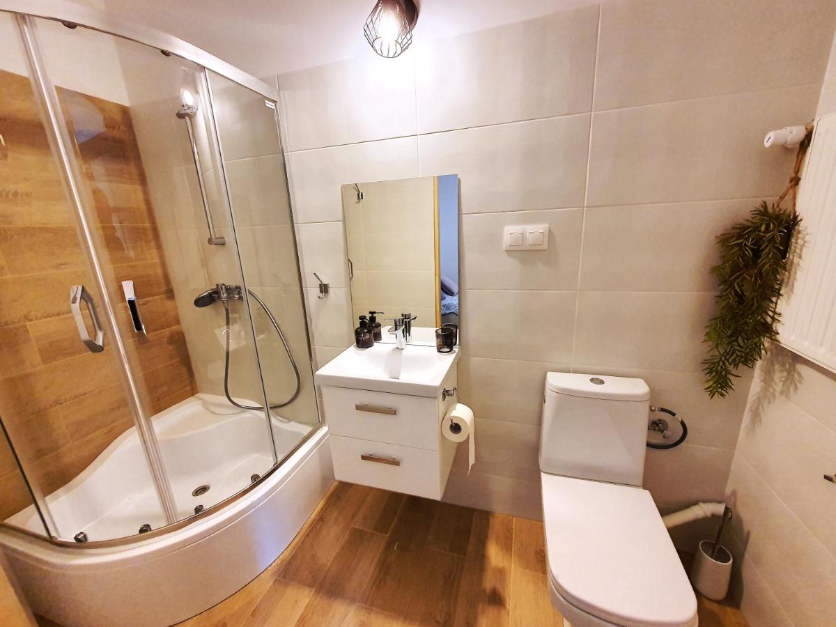 Apartament 2 przy Termach Cieplickich - B&B