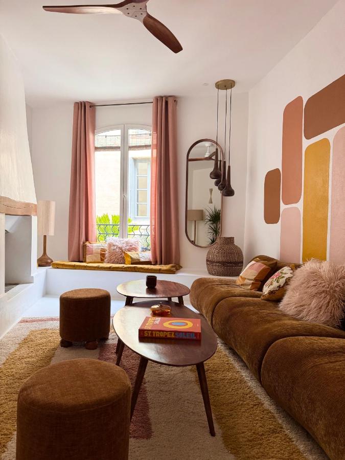 Made moiselle Uzès - Superbe et lumineux appartement centre historique 2 chambres - B&B Uzès