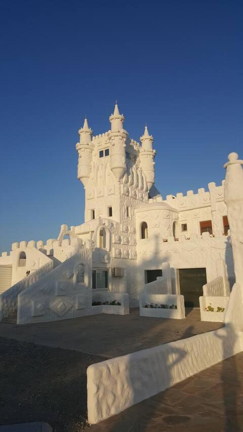 Snow White Castle Apartment - Chambres d’hôtes Kiotari
