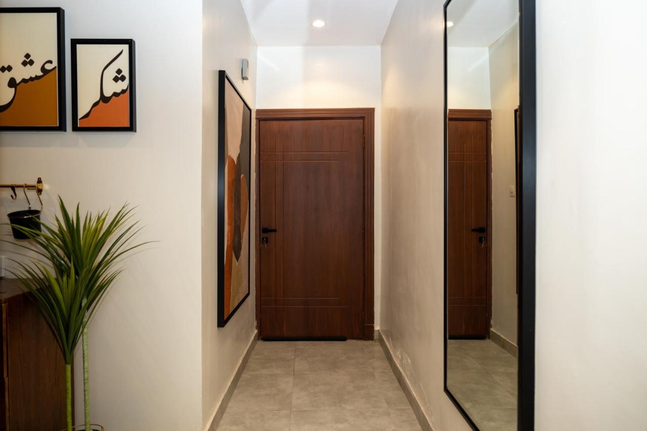 Executive Apartment with Office - B&B