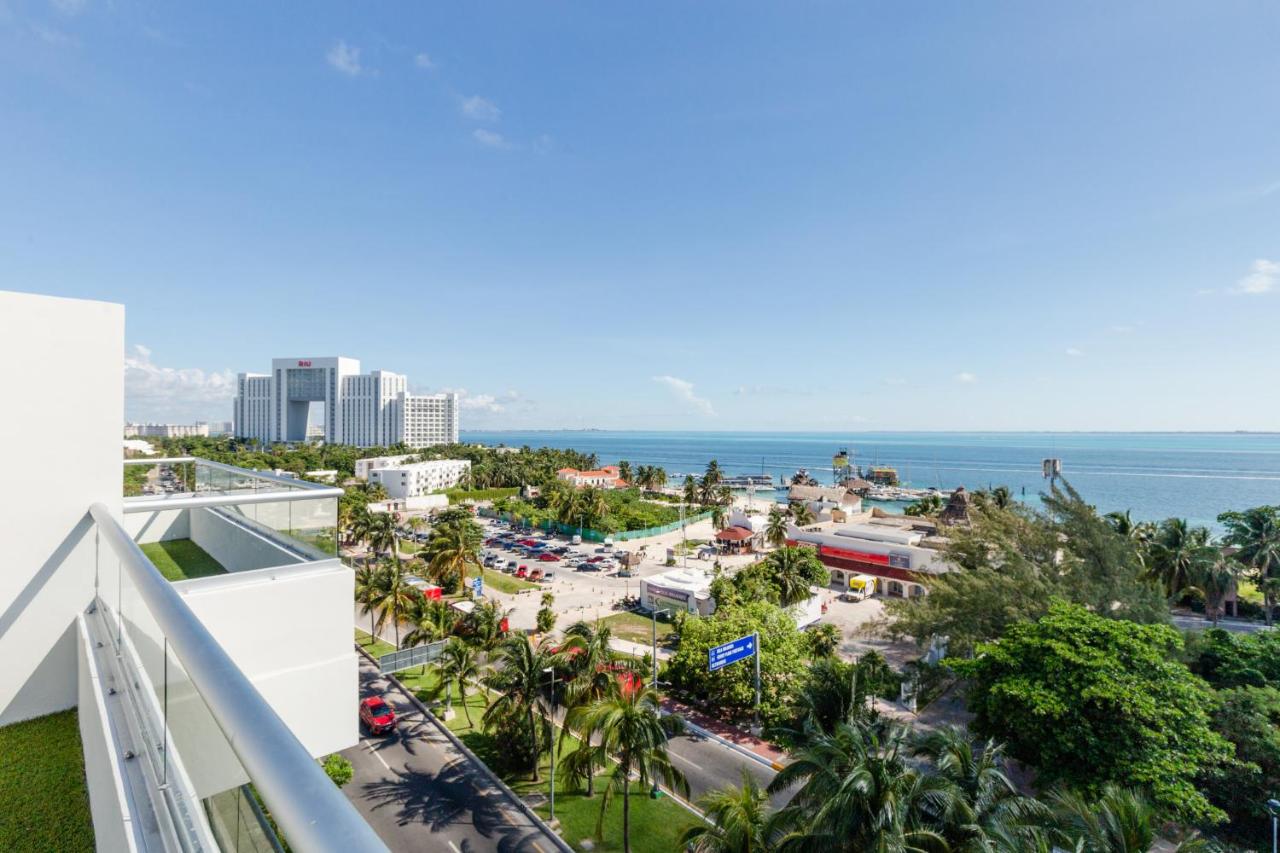 Spectacular View 2BR apartment - Rooftop Pool - Chambres d’hôtes Cancún