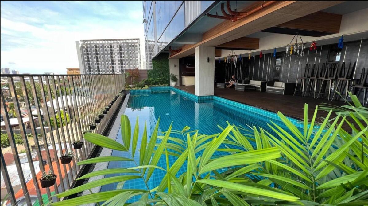 Skyline Serenity - B&B
