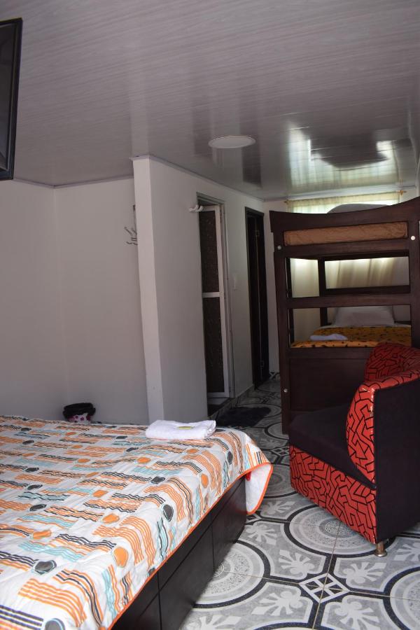 Basic Triple Room with Shared Bathroom