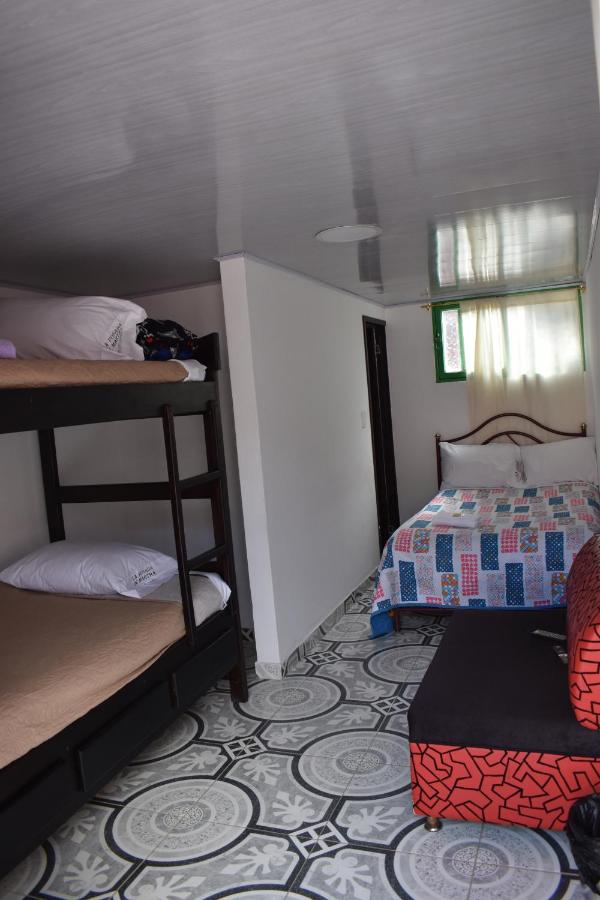 Basic Triple Room with Shared Bathroom
