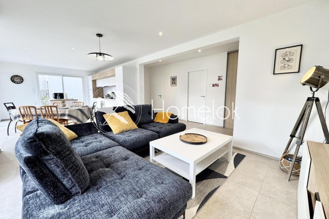 Maison neuve contemporaine - 10min des plages - Bed and Breakfast