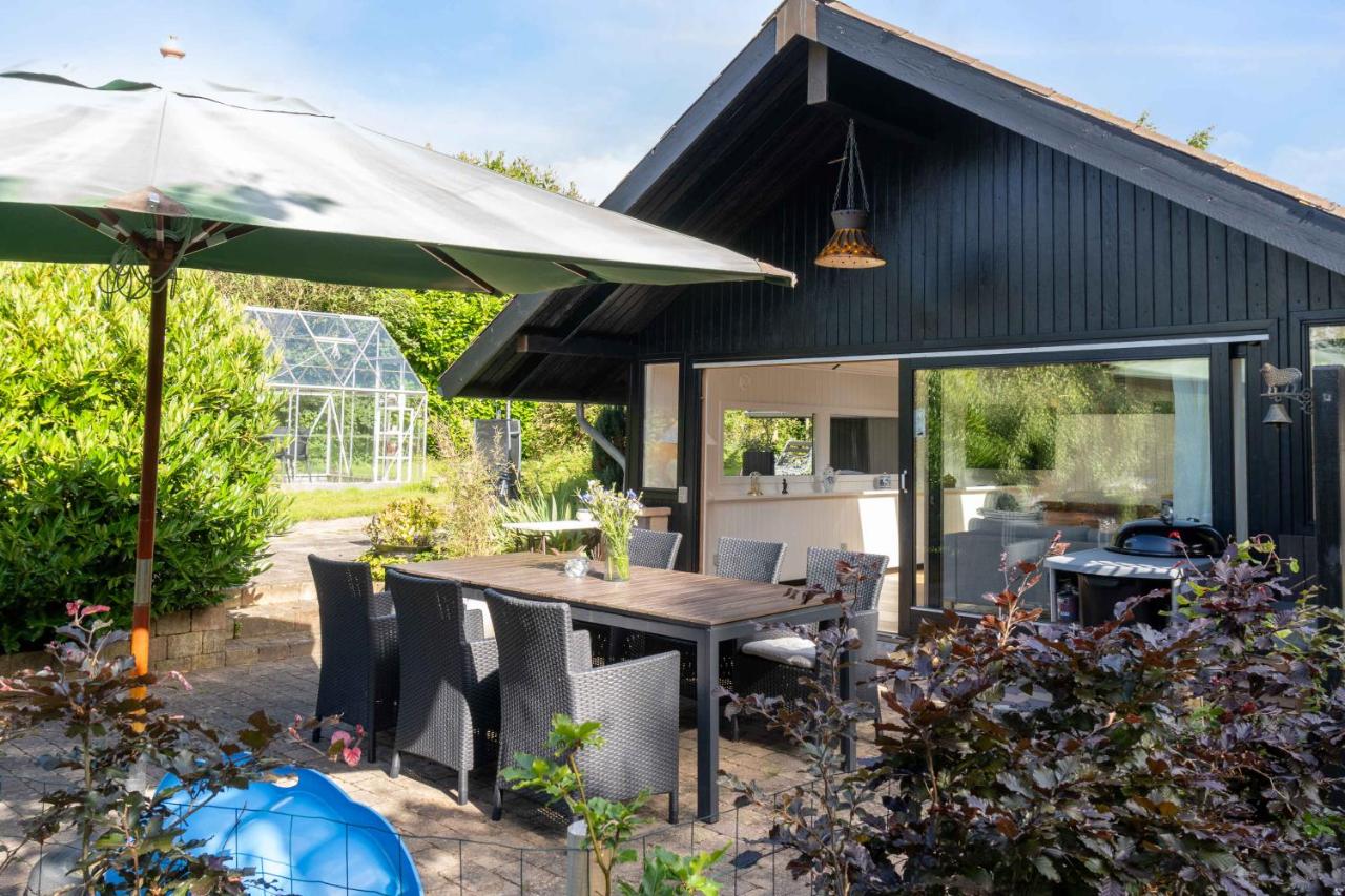 The Summer House In Peaceful Nyrup, - B&B