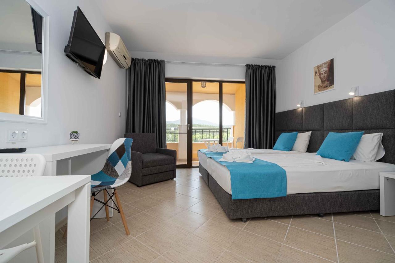 StudioReginaCarevo - B&B