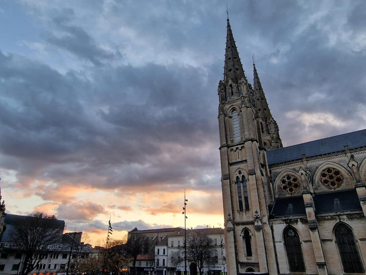 Le Saint Baudile 80sqm parking AC church view - B&B Nîmes