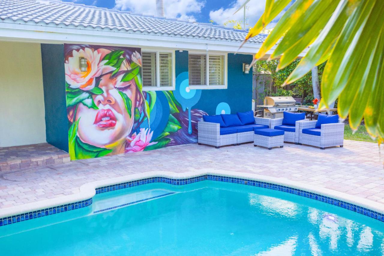 Tropical Escape with Heated Saltwater Pool - Just 6 Min to the Sand - B&B