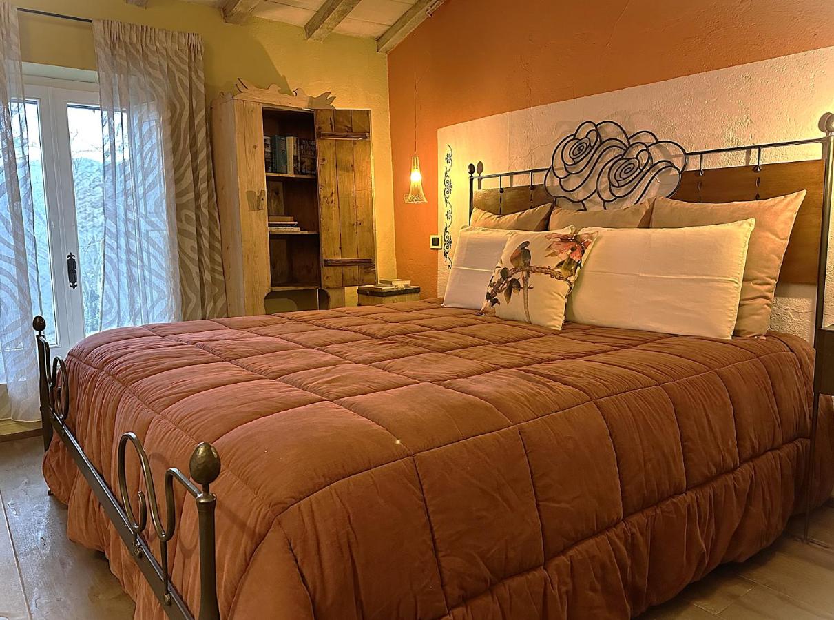 Deluxe Double Room with Shower