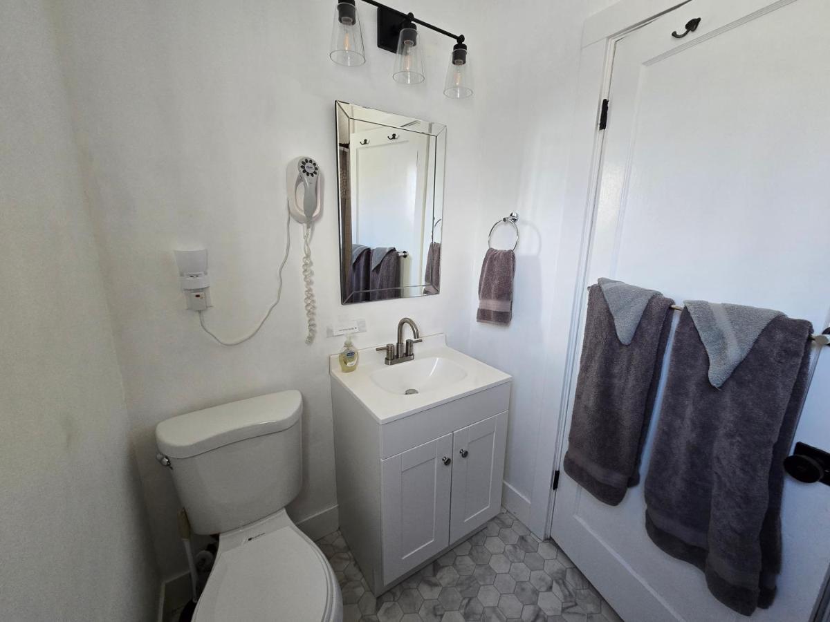 Two bedroom house near northtown mall - Chambres d’hôtes Spokane
