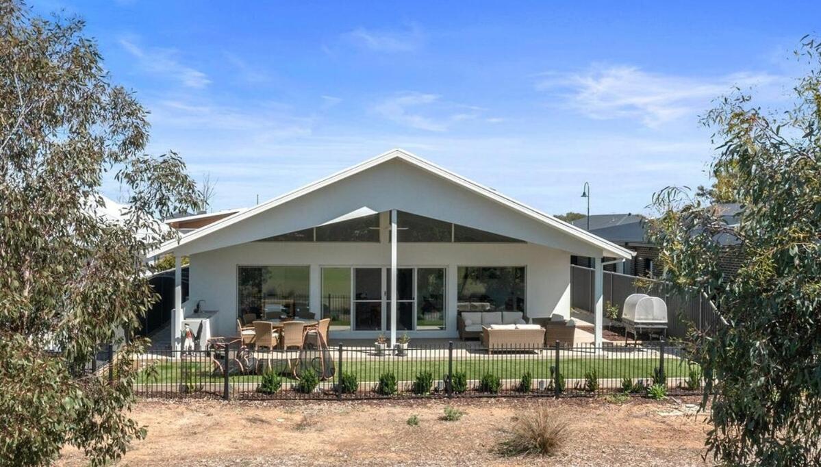 Paradise on the Fairway - B&B
