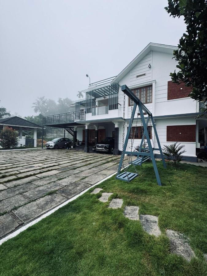 Koru 5BHK Villa In Wayanad - B&B