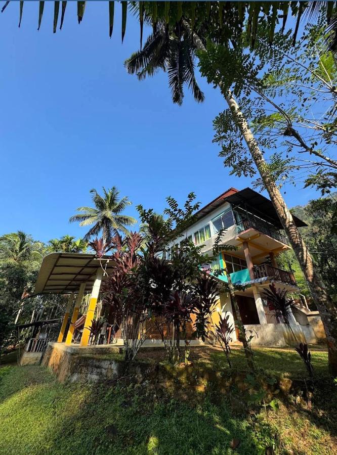 Sinharaja Vini Villa - Ferienwohnung Deniyaya
