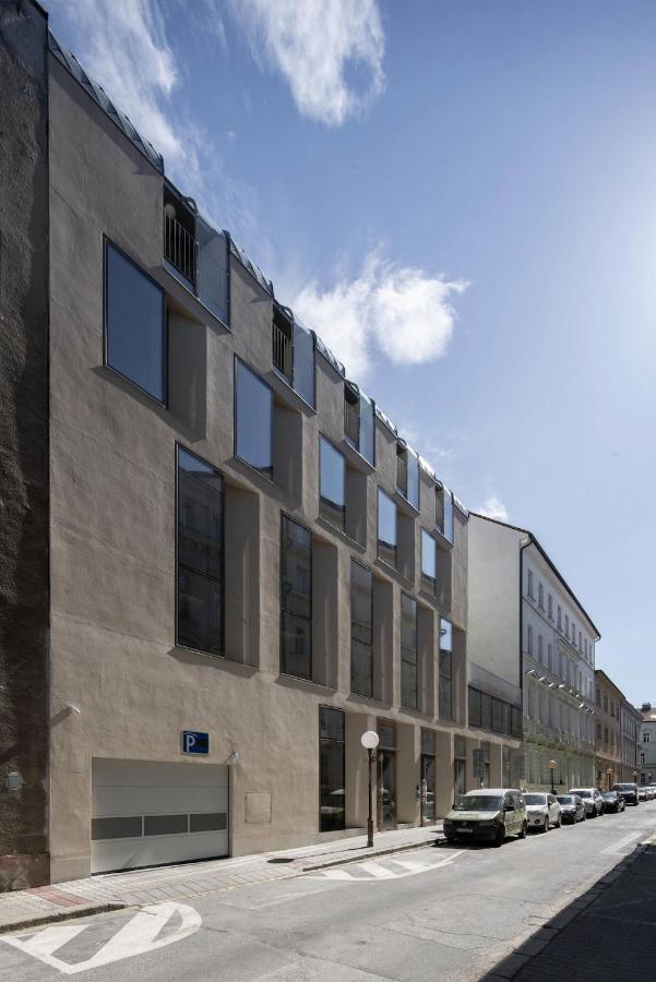 Modern old town studio - Balcony, Coffee, Wifi - Bed and Breakfast