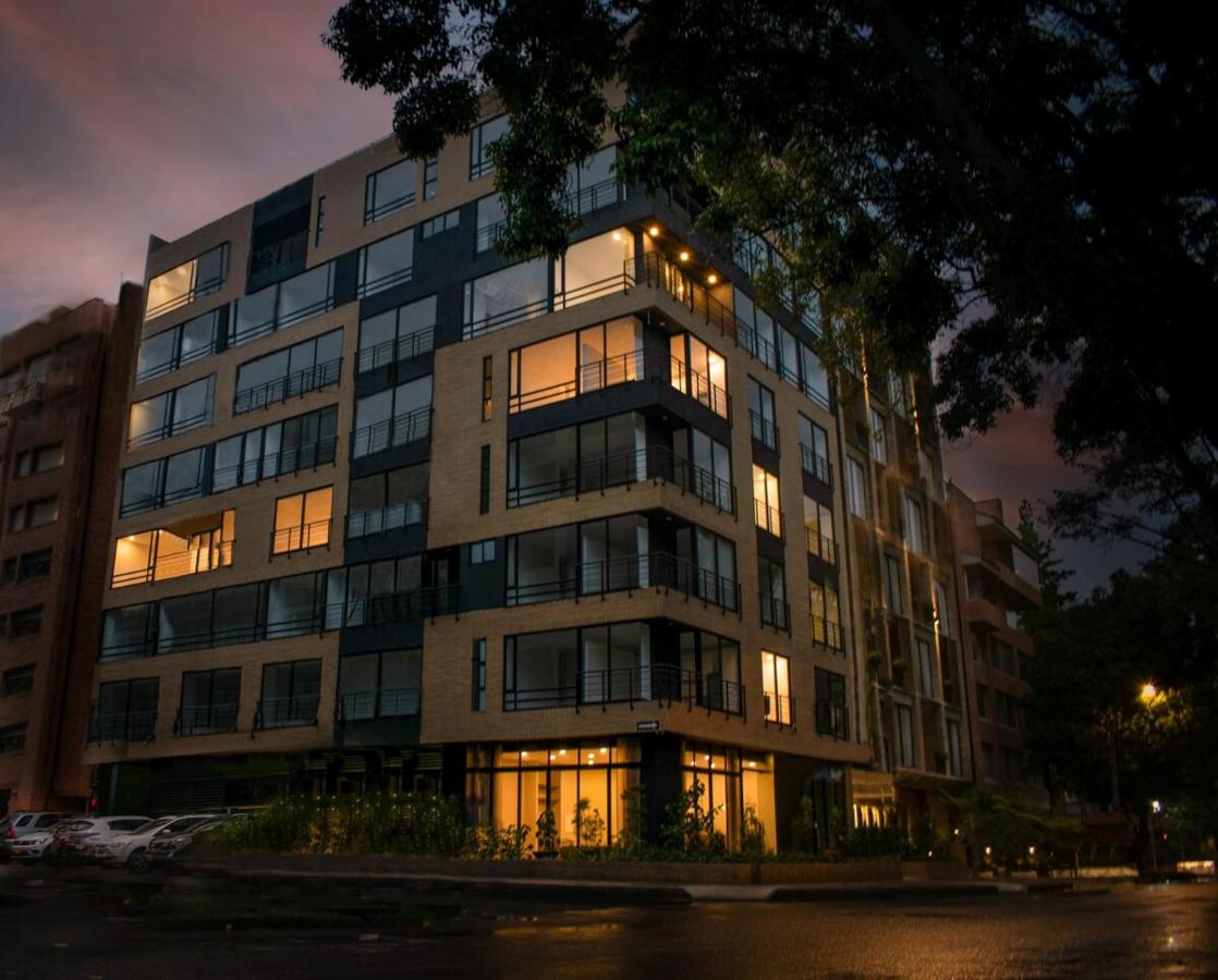 Luxury Living Across from El Virrey Park 301 - B&B Bogotá