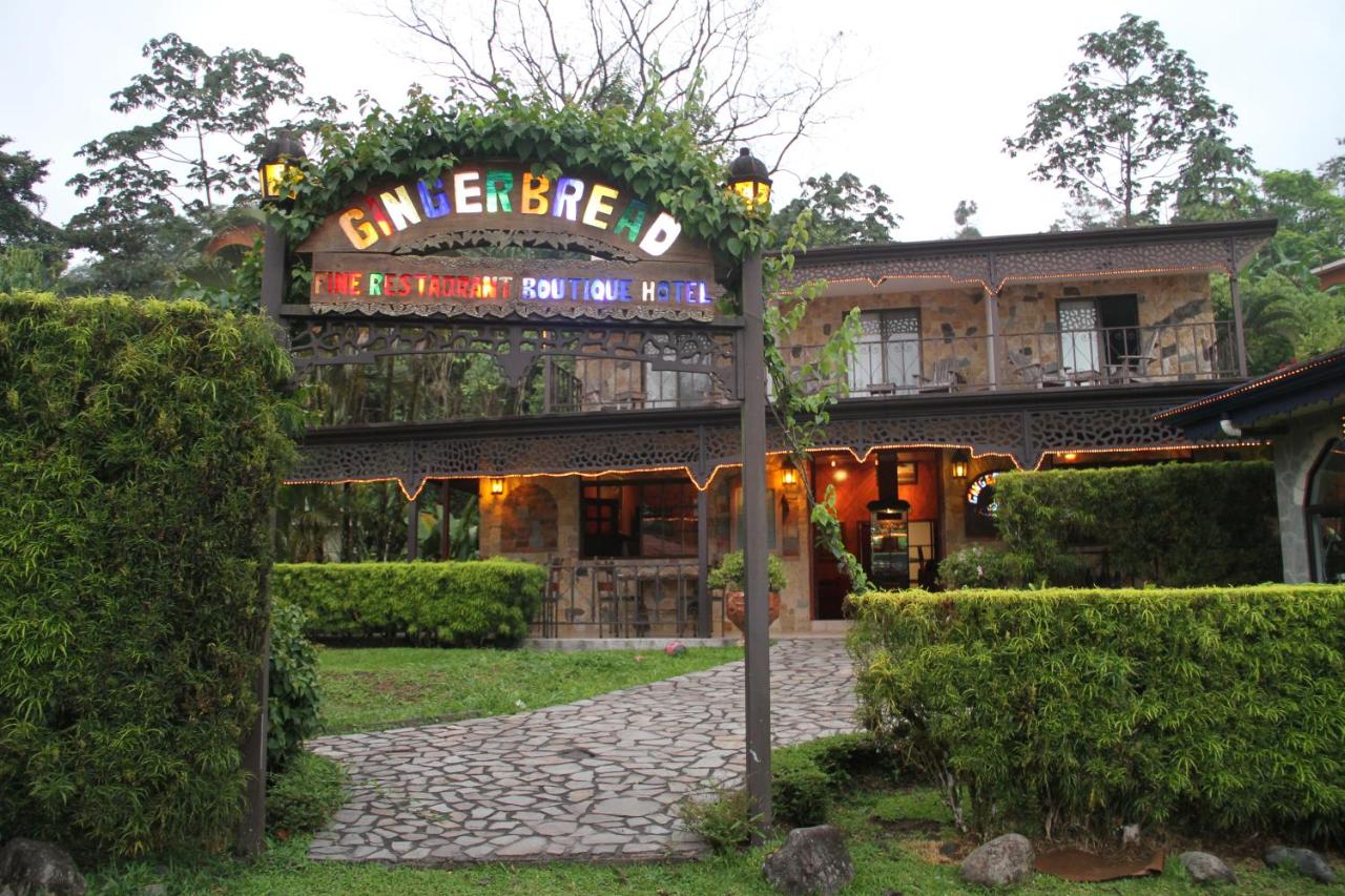 B&B Nuevo Arenal - Gingerbread Restaurant & Hotel - Bed and Breakfast Nuevo Arenal