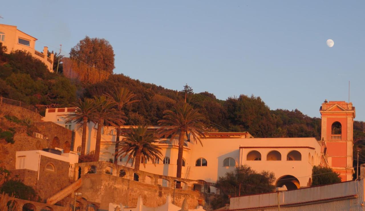 Eremo di Montevergine Ischia Apartments - B&B